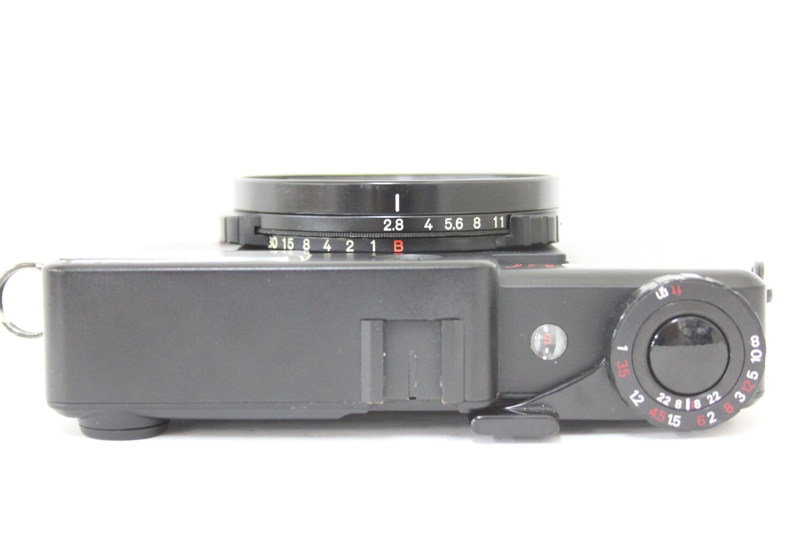 F2.8 中判カメラ