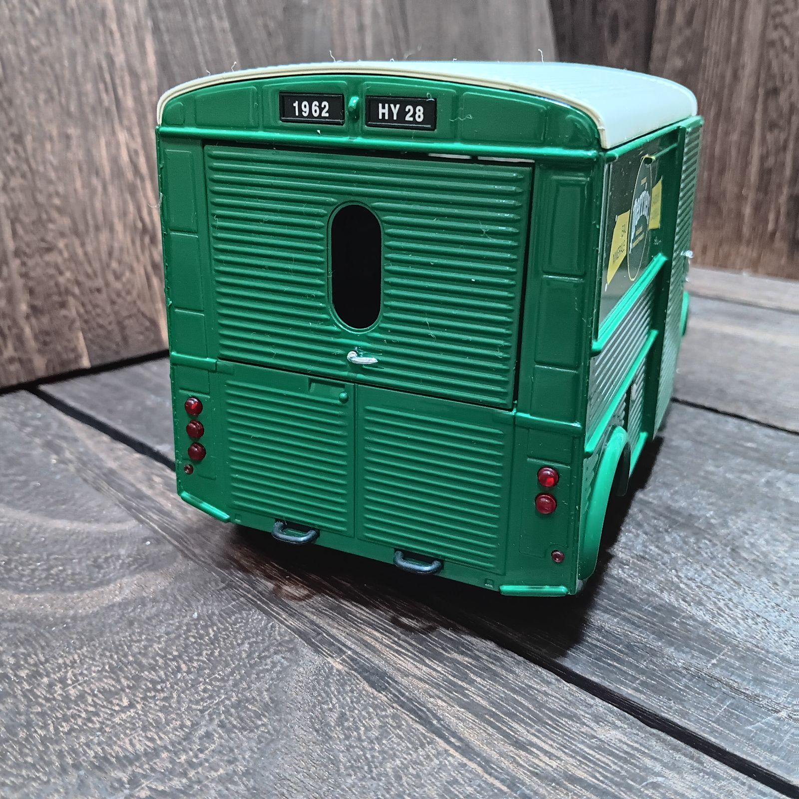 SOLIDO製 ソリド ミニカー シトロエン CITROEN HY28 1962 Perrier SOLIDO製 ソリド ミニカー シトロエン CITROEN HY28 1962