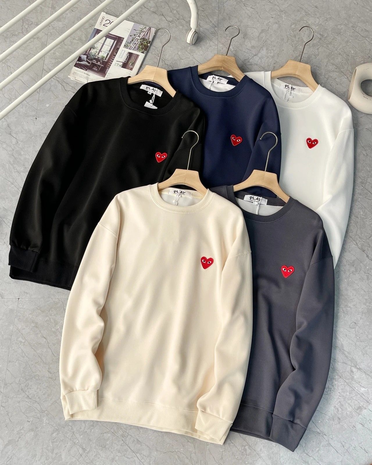 特価値✨PLAY COMME des GARCONS プレイ コムデギャルソン] Tシャツ 長袖 カットソー ロンT レッドハート ロゴ LONG  SLEEVE T-SHIRT レディース メンズ - メルカリ