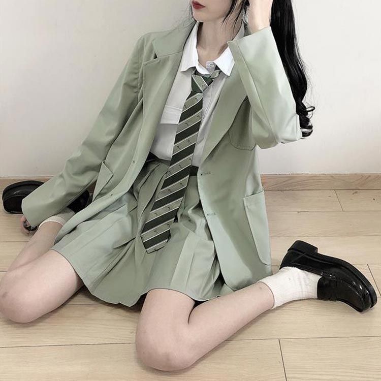 学生服