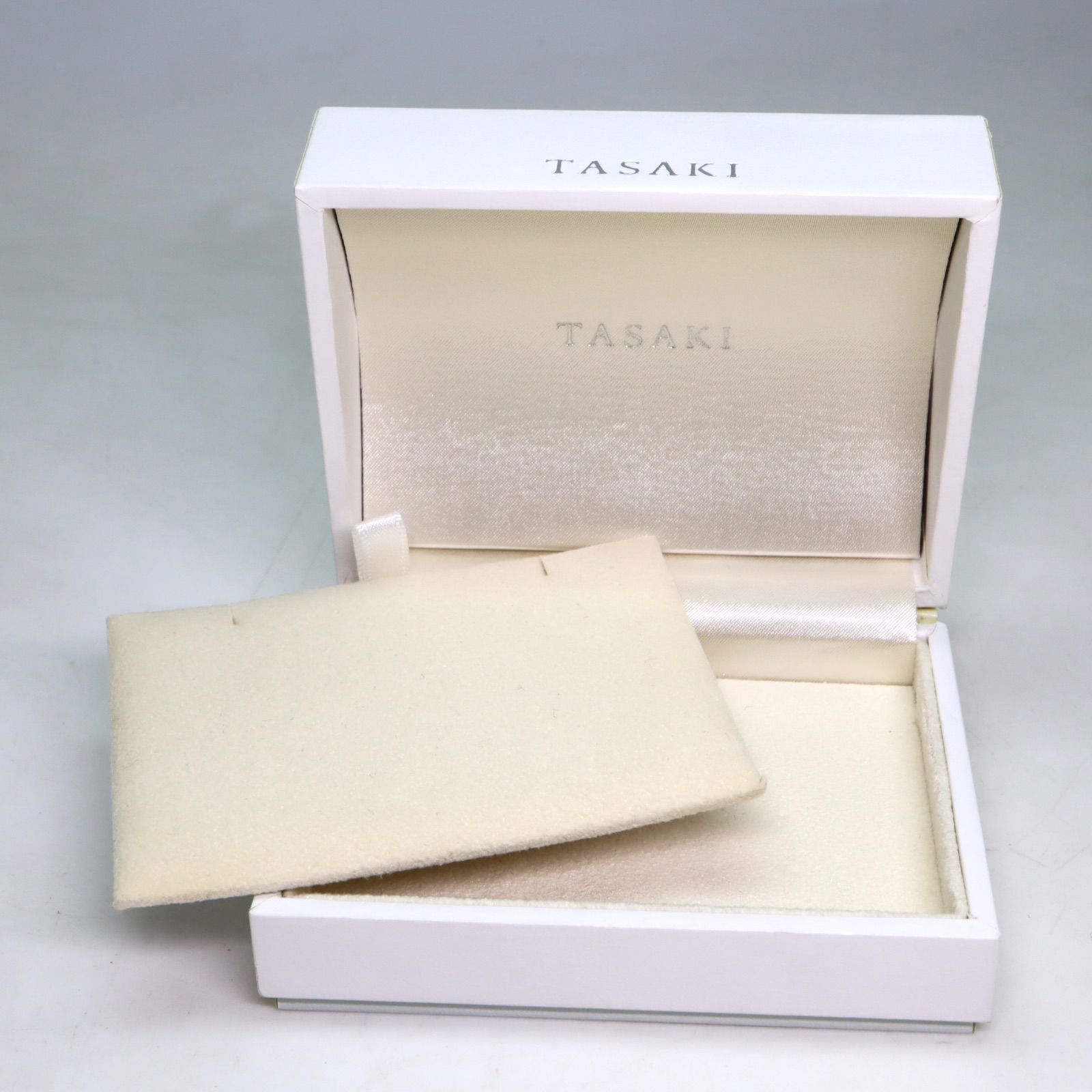 美品　タサキ　TASAKI　ネックレスケース　空箱　クロス付き 送料無料〉田崎真珠 空き箱 空箱 アクセサリーケース ネックレス