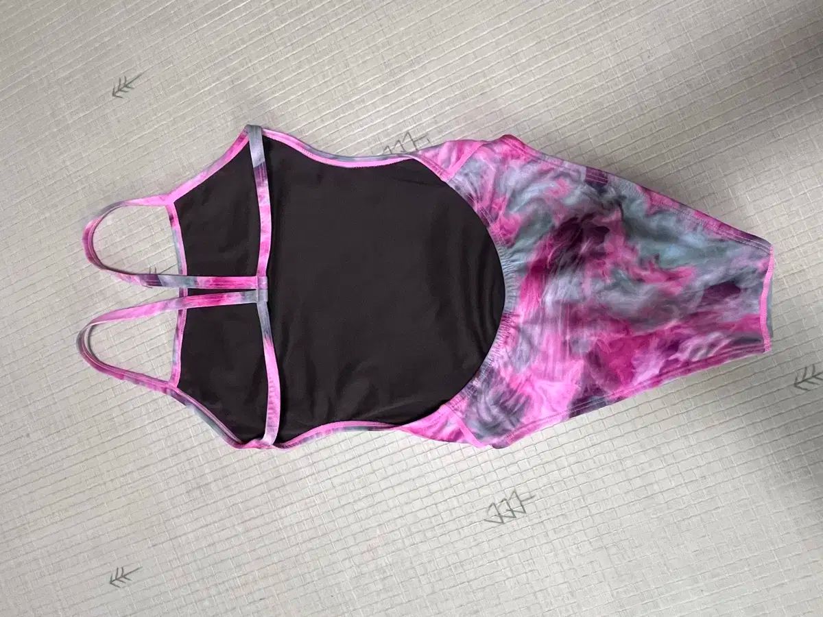 アイオライト ピンク