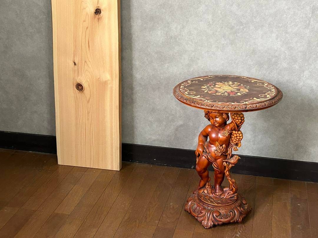 アンティーク丸テーブル・ラウンドテーブルの一覧