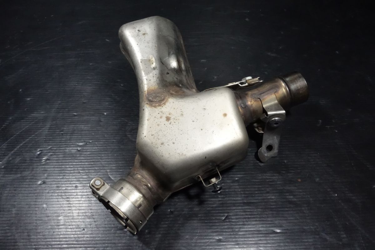 中間パイプ キャタライザー セール 触媒 エキパイ マフラー カワサキ