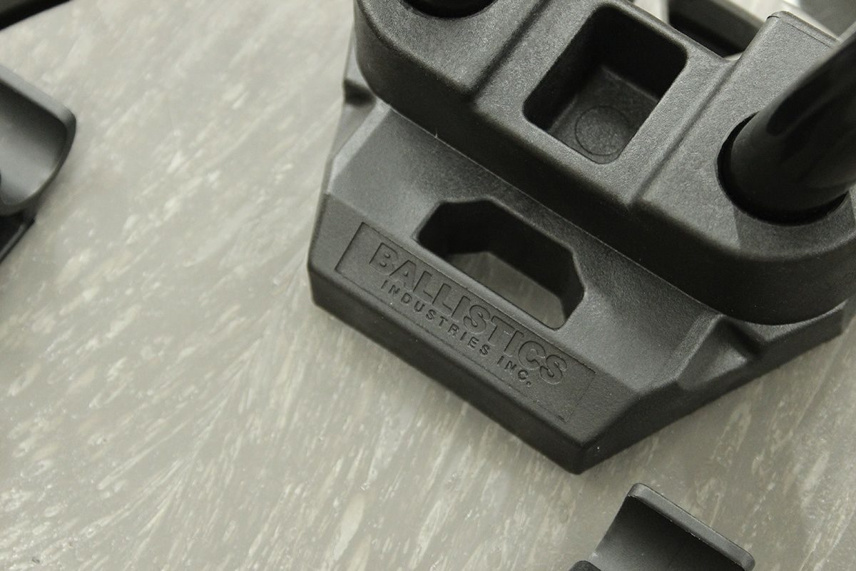 LOCKFIELD EQUIPMENT(ロックフィールド イクイップメント