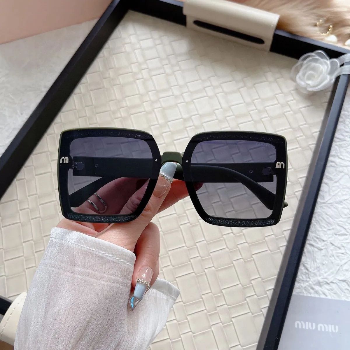 新品未使用 ミュウミュウ（Miu Miu）メガネ レディース偏光サングラス 