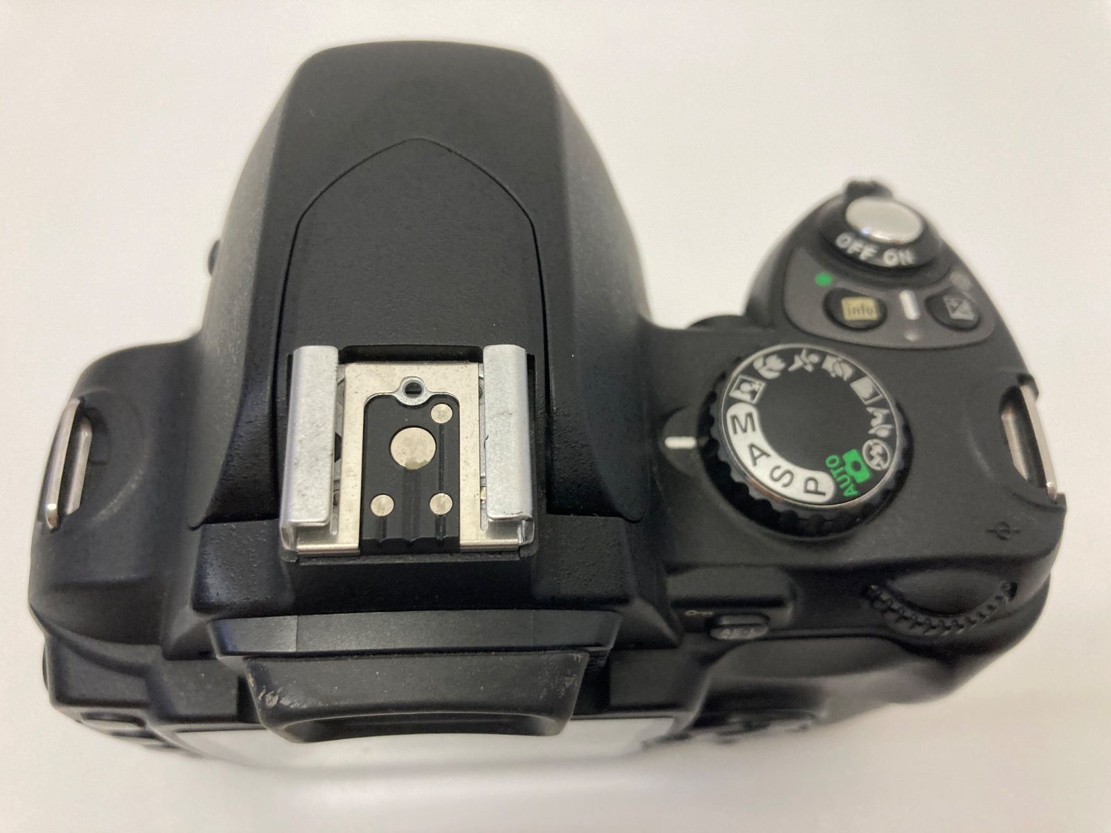 5076 ★D40★NIKONニコン★デジタル一眼レフカメラ 7112VX8JhbL._UF350,350_QL50_.jpg