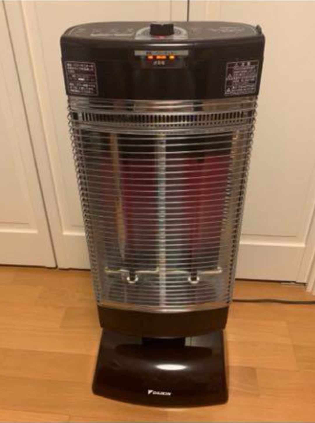 DAIKIN セラミックヒーター　ERFT11PS  14年式 DAIKIN セラミックヒーター ERFT11PS 14年式 - メルカリ