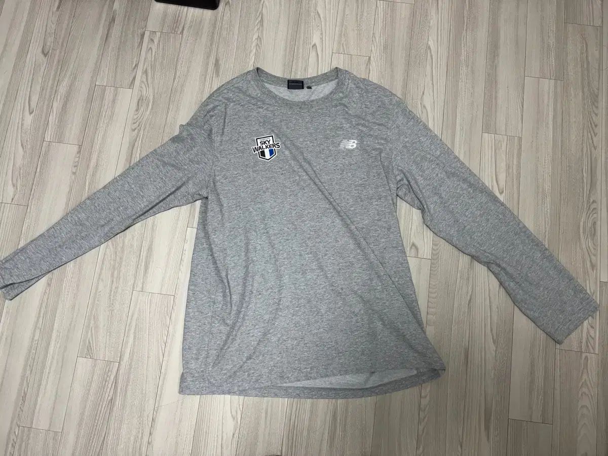 New Balance ニューバランス スカイウォーカーズ 長袖Tシャツ グレー 115