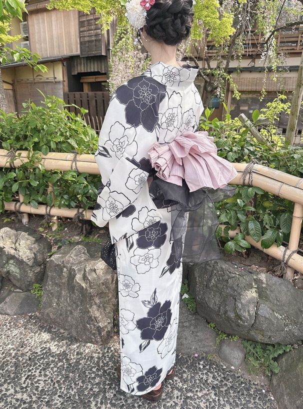 きれいめ　フェミニン　❤︎ モノトーン　花柄　パール　他　美人百花　まとめ売り きれいめ フェミニン ❤︎ モノトーン 花柄 パール 他 美人百花