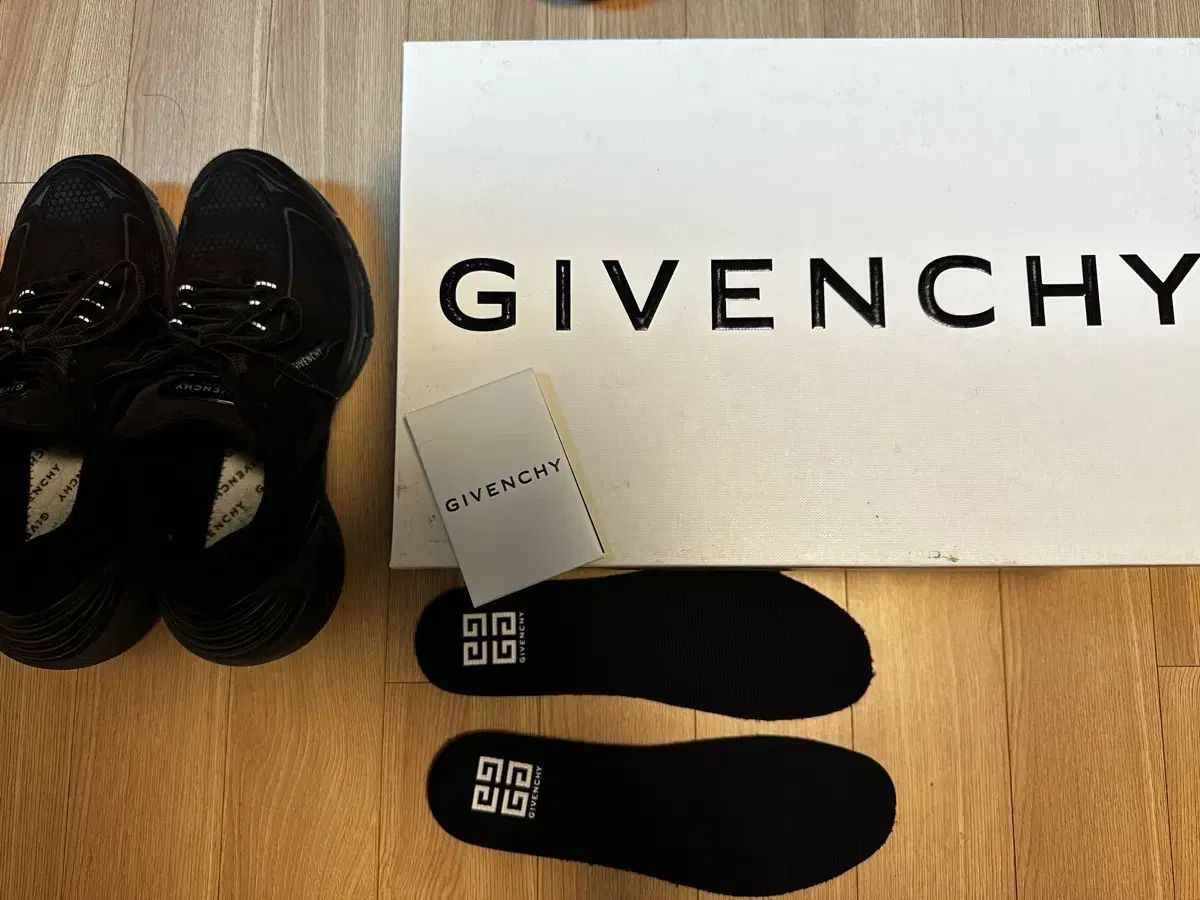 GIVENCHY(ジバンシィ) TK MX スエード 黒 42 5