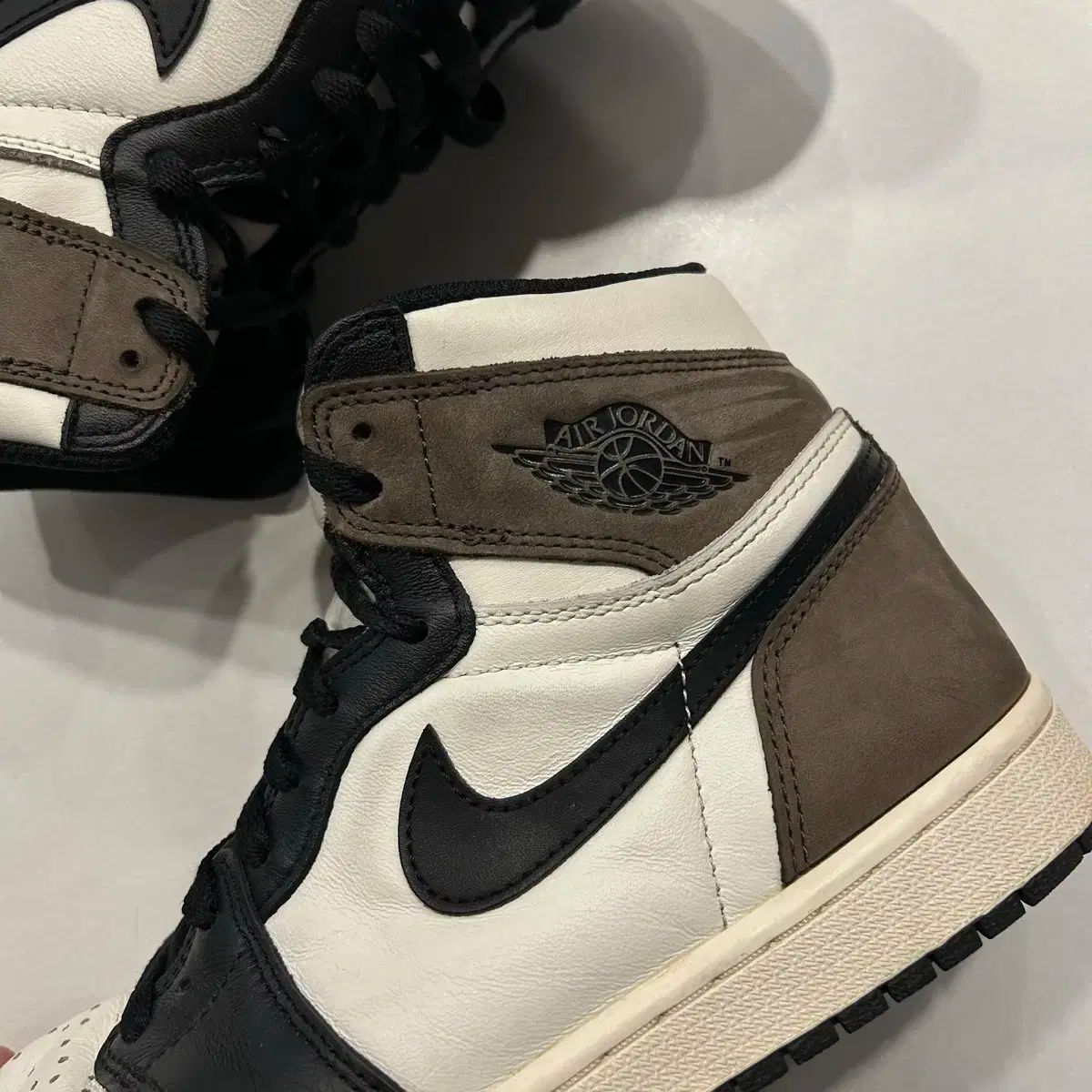 ナイキ エアジョーダン1 ハイOG セイル/ダークモカ-ブラック メンズ
