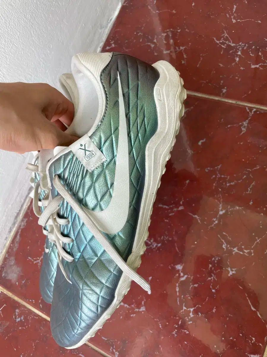 ティエンポ レジェンド10 エリート 30周年 25cd ナイキ ティエンポの30