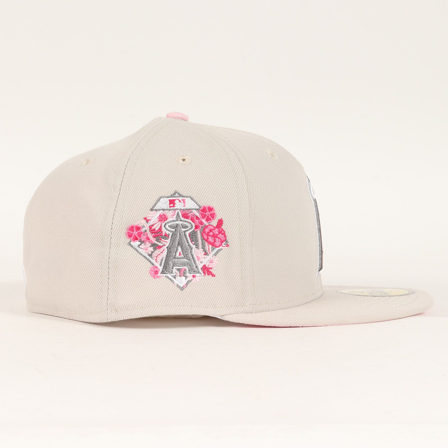 美品 NEW ERA ニューエラ サイズ:7 1/8(56.8cm) 2023年 Mothers