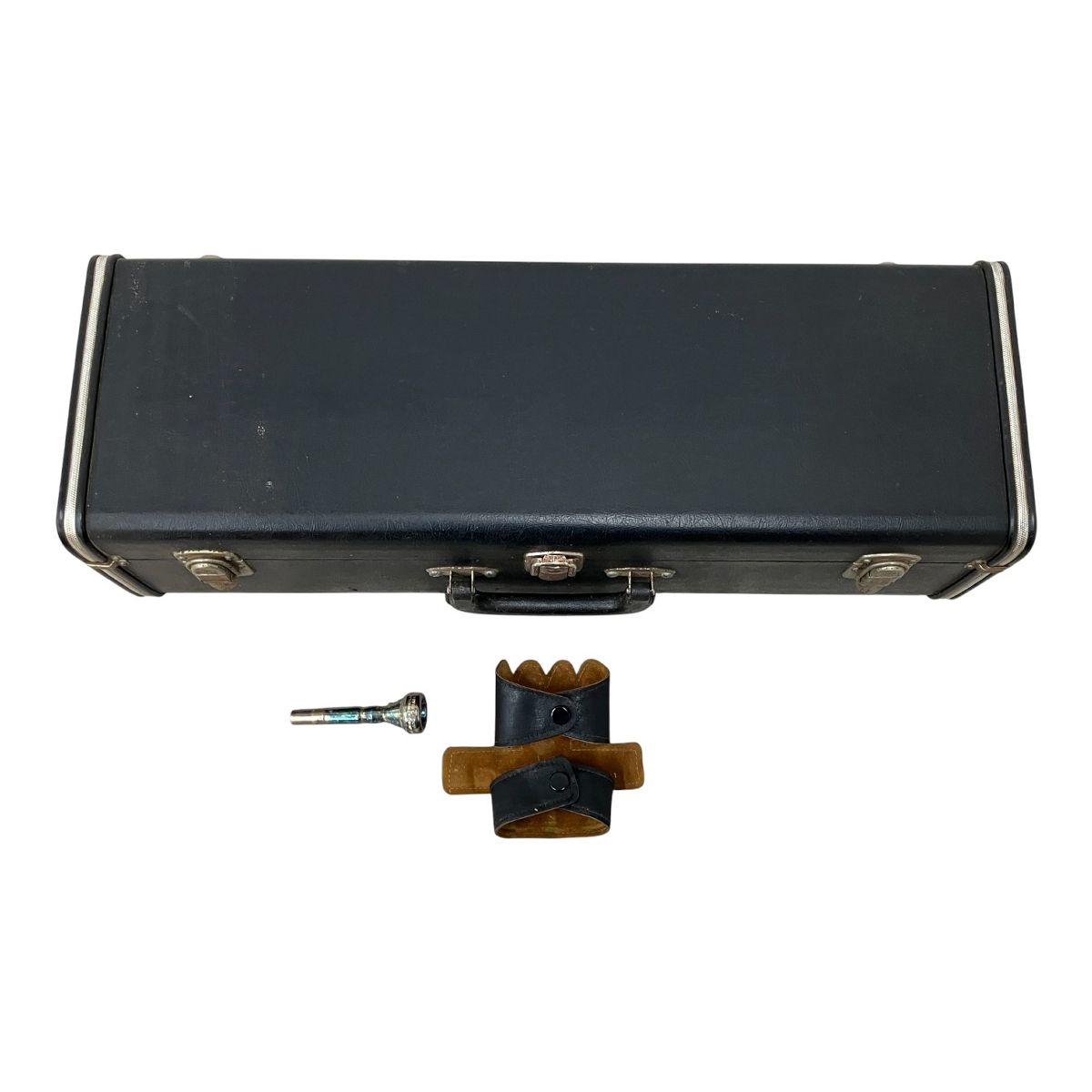 HUTTL ヒュッテル 型番不明 トランペット ハードケース付き 管楽器 ジャンク M10525174