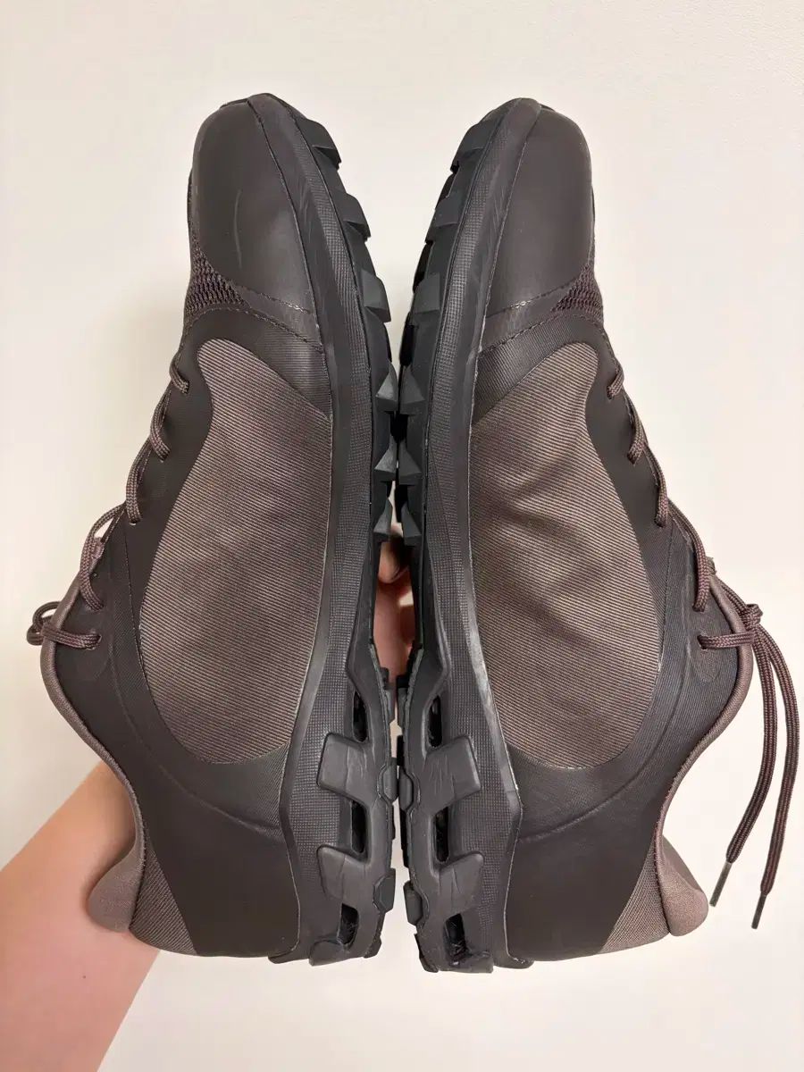 ション クラウドベンチ