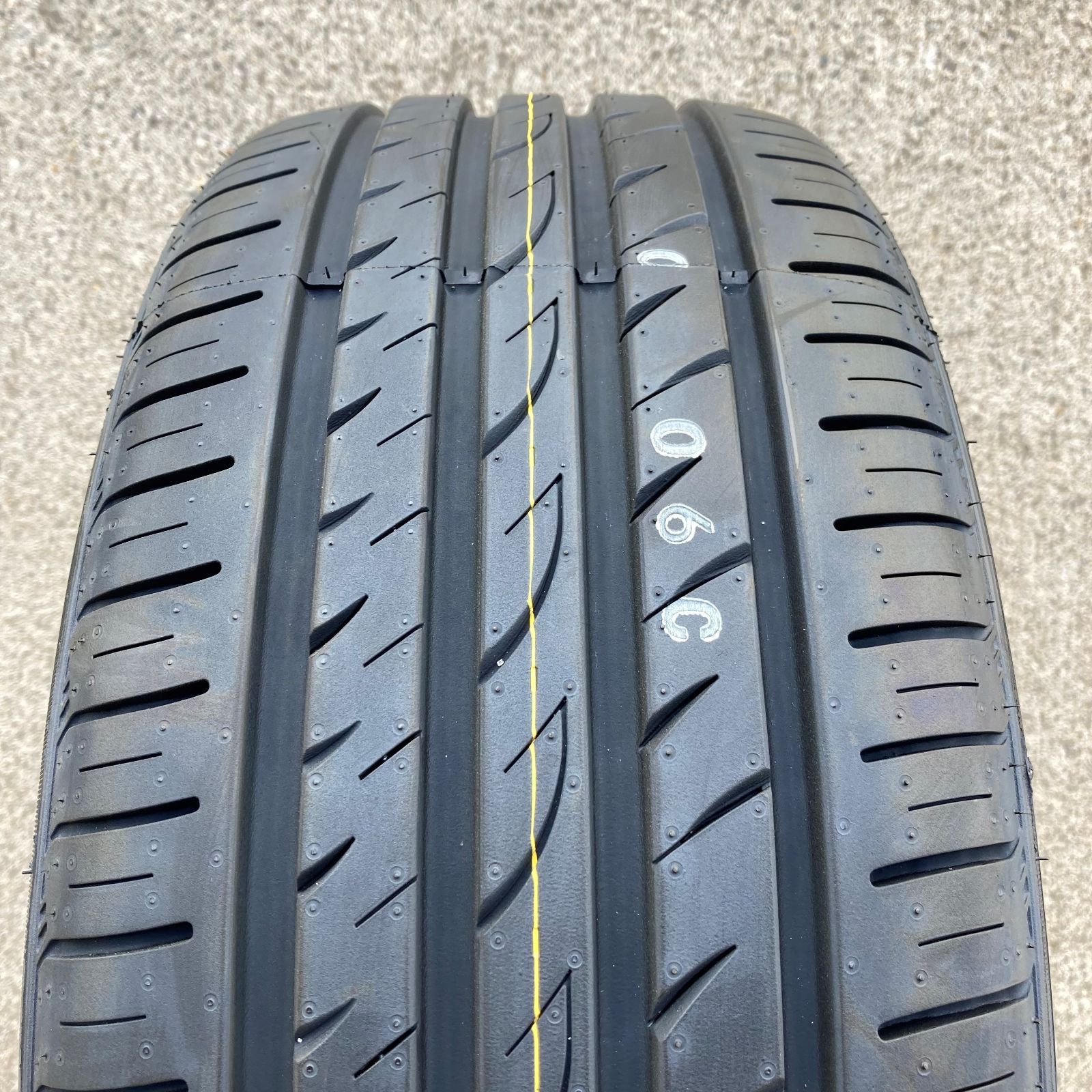 お買い得，高品質 【新品4本セット売り！】★ロードストーン NEXEN N Blue ECO SH01 205/50R17 93V XL 【2020年製特価！】★総額も安い！高性能エコタイヤ！