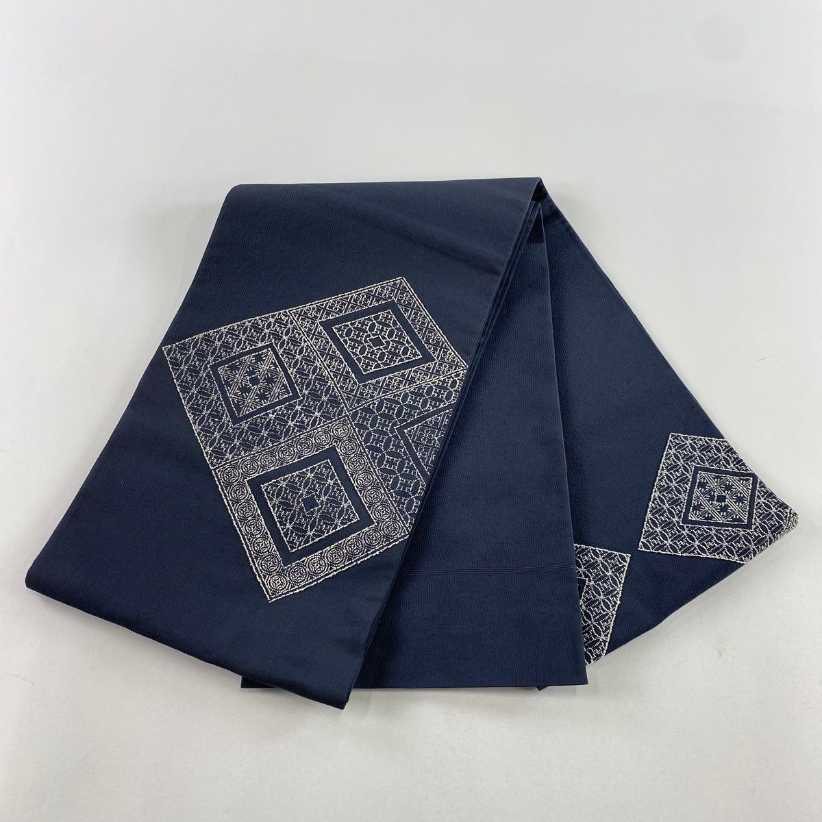 多色刺繍の袋帯　正絹　お太鼓柄 nkcoh2681.jpg