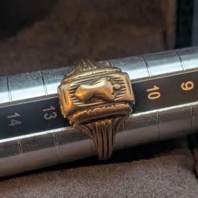 JOSTEN 1939年 イエローゴールド カレッジリング 11号 10K 無垢 JOSTEN 1939年 10K 無垢 イエローゴールド カレッジリング 11号