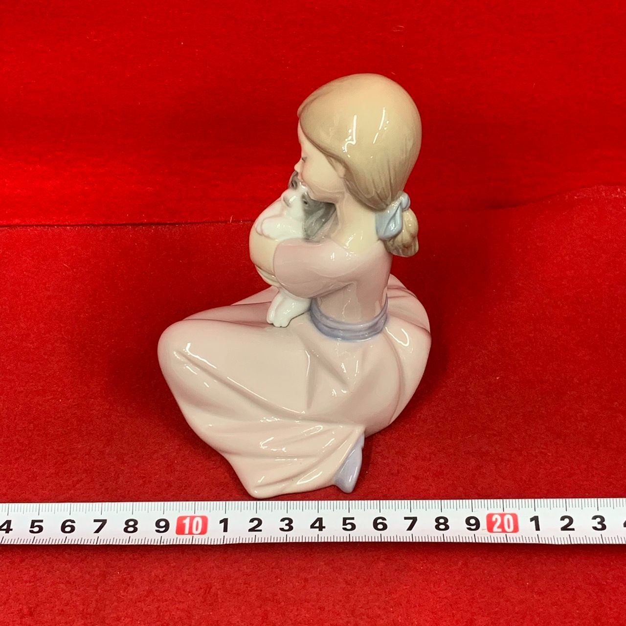 【美品】リヤドロ/ナオ   \"いい子だね\"  フィギュリン   陶器人形  少女 美品 LLADRO リヤドロ 5455「きれいにしましょうね」 フィギュ