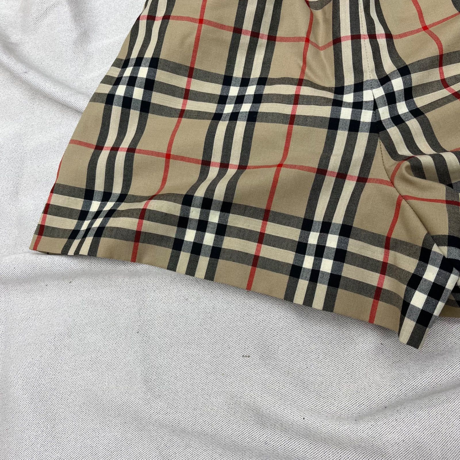 バーバリー ノバチェック ハーフパンツ ベージュ サイズM
