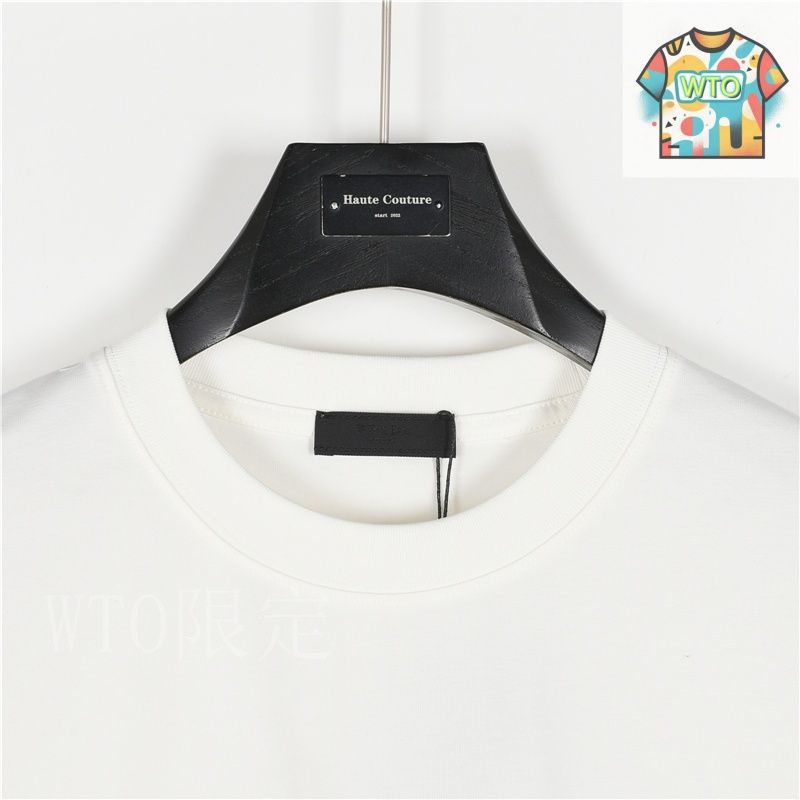 新品タグ付き PRADA ロゴ入り　ショートコート 今日特価】Prada 胸三角ロゴ 後ろアルファベット ショート