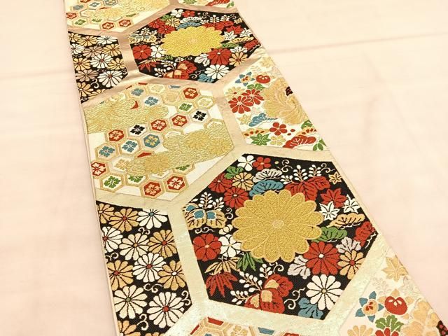 唐織　亀甲　六角　花模様　金糸　袋帯　振袖帯　着物　041a p 振袖 帯「ゴールド×黒 菊入亀甲」日本製 未仕立て 六通柄 振袖用