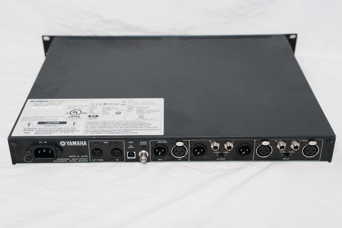 YAMAHA SPX2000