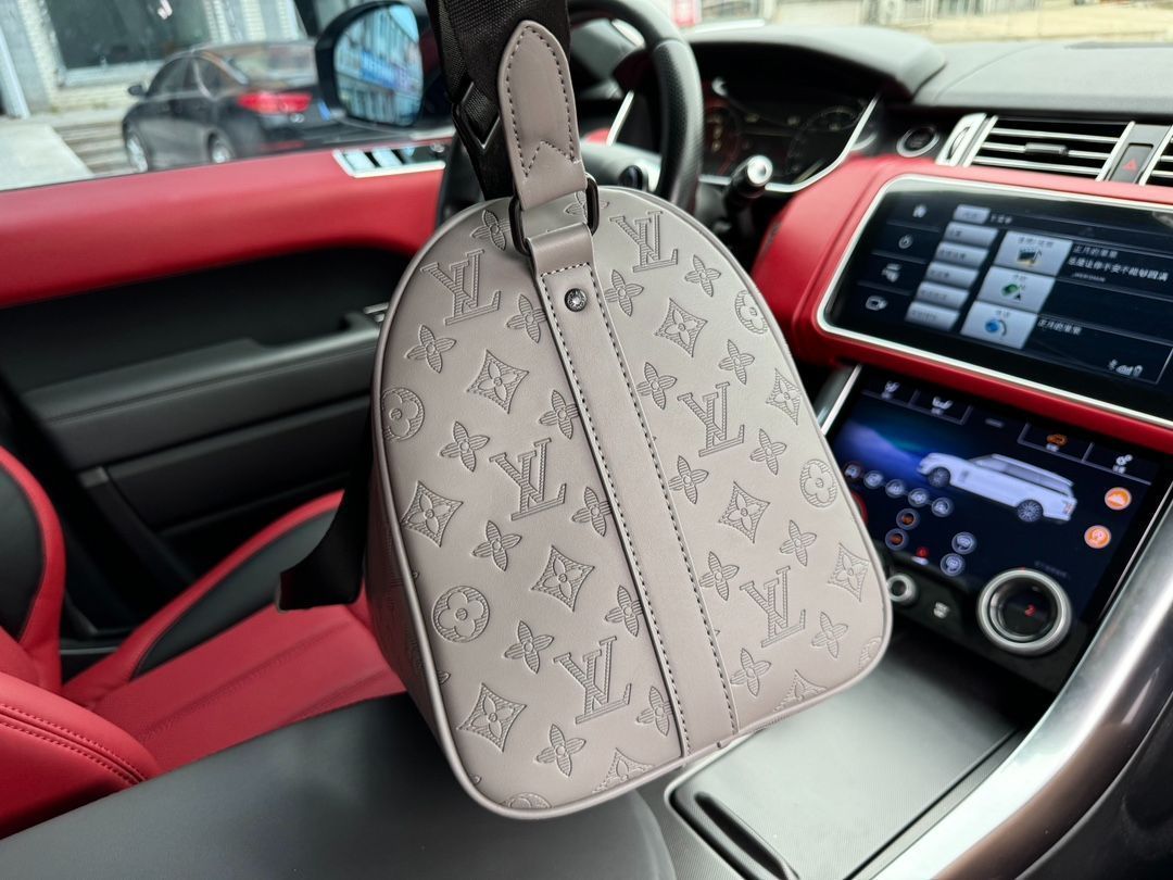 Louis Vuittonトラベルバッグ ハンドバッグ バックパック 小銭入れ 手首バッグ ショルダーバッグ KARIMZIABAT_FR