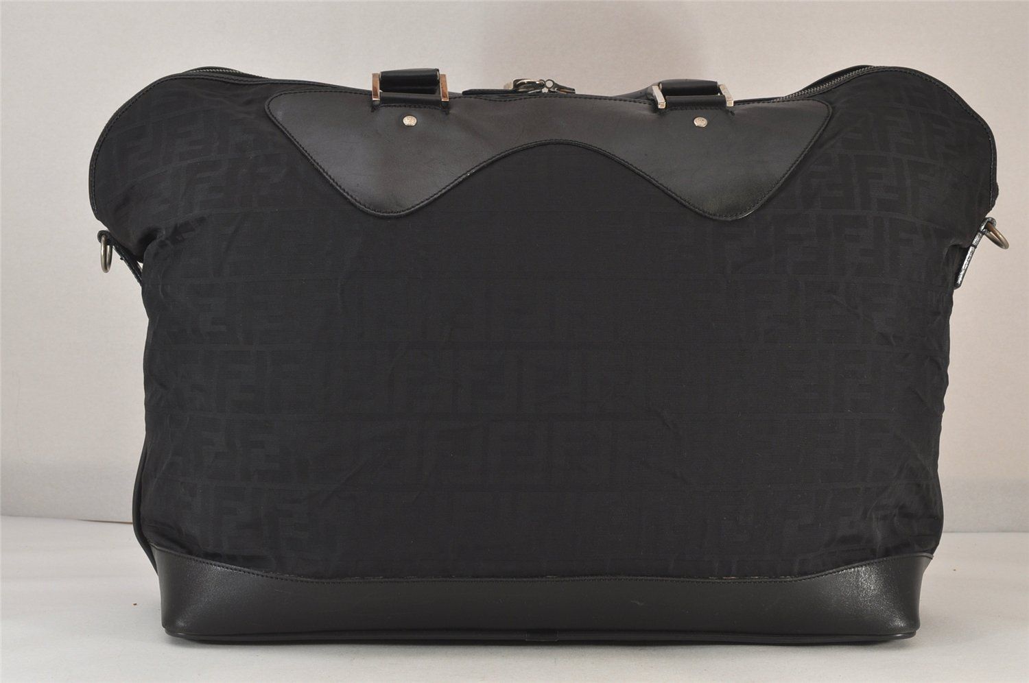 【FENDI】 ボストンバッグ  旅行鞄  ズッカ柄 FENDI フェンディ ズッカ柄 2Way ショルダートラベルボストン