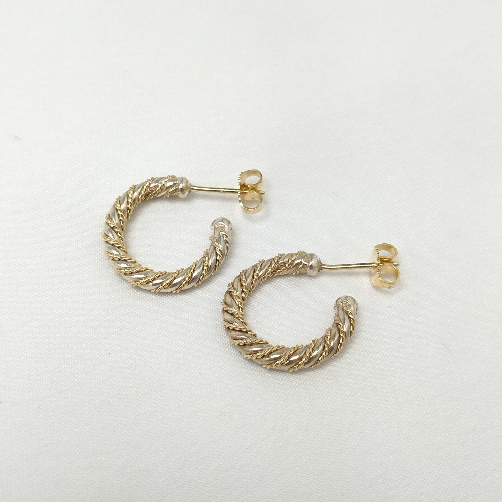 楽天 ✨️Tiffany&Co.✨️ティファニー ツイスト フープピアス 18金 アクセサリー