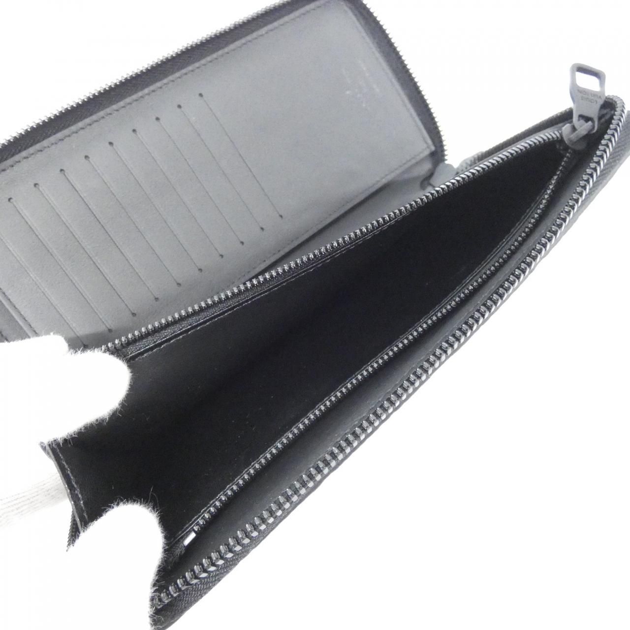 M69047 財布