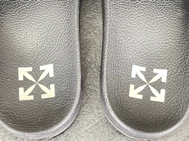 新品　OFF-WHITE™　シャワーサンダル　38　イタリア製 新品 OFF-WHITE™ シャワーサンダル 38 イタリア製