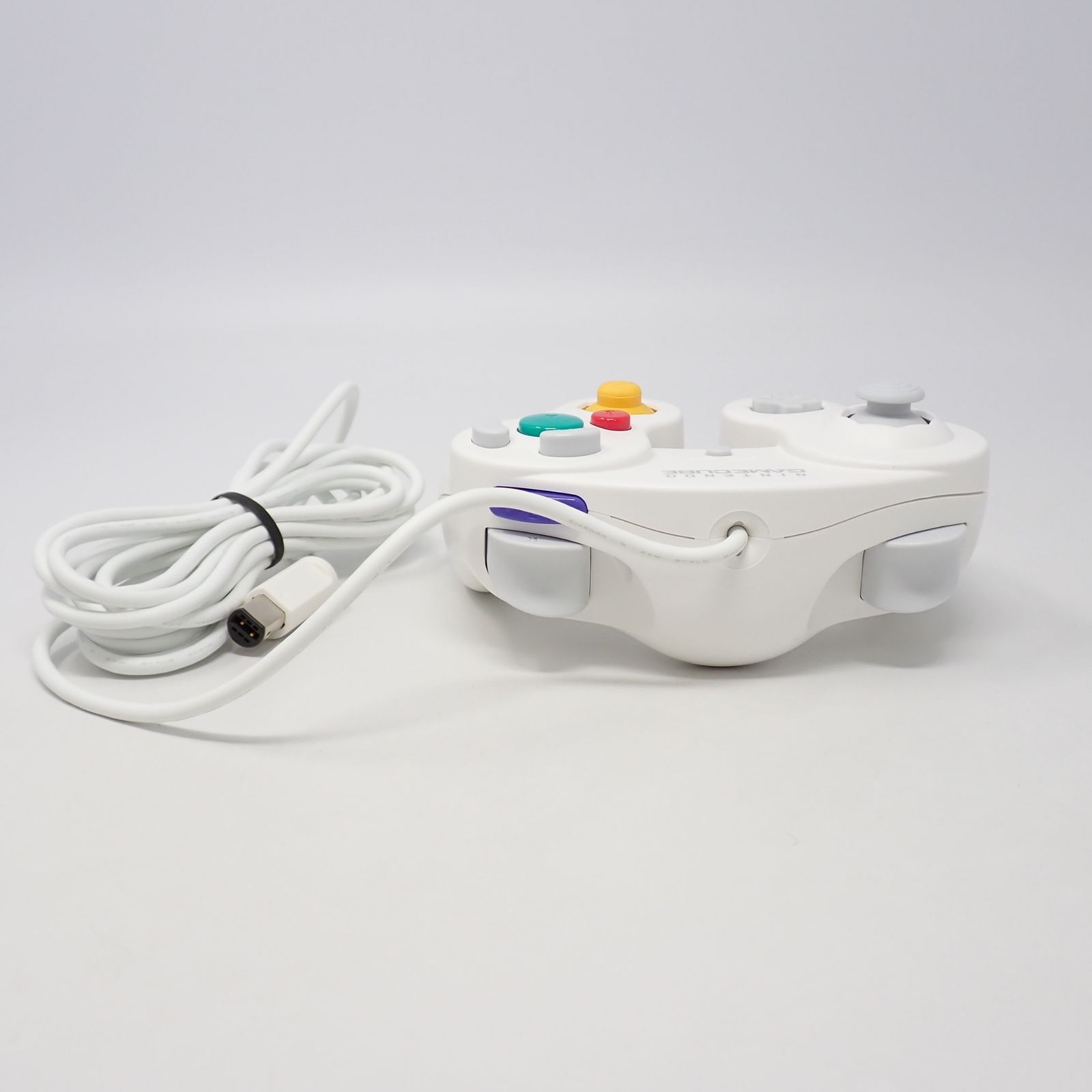 ニンテンドーゲームキューブ コントローラ