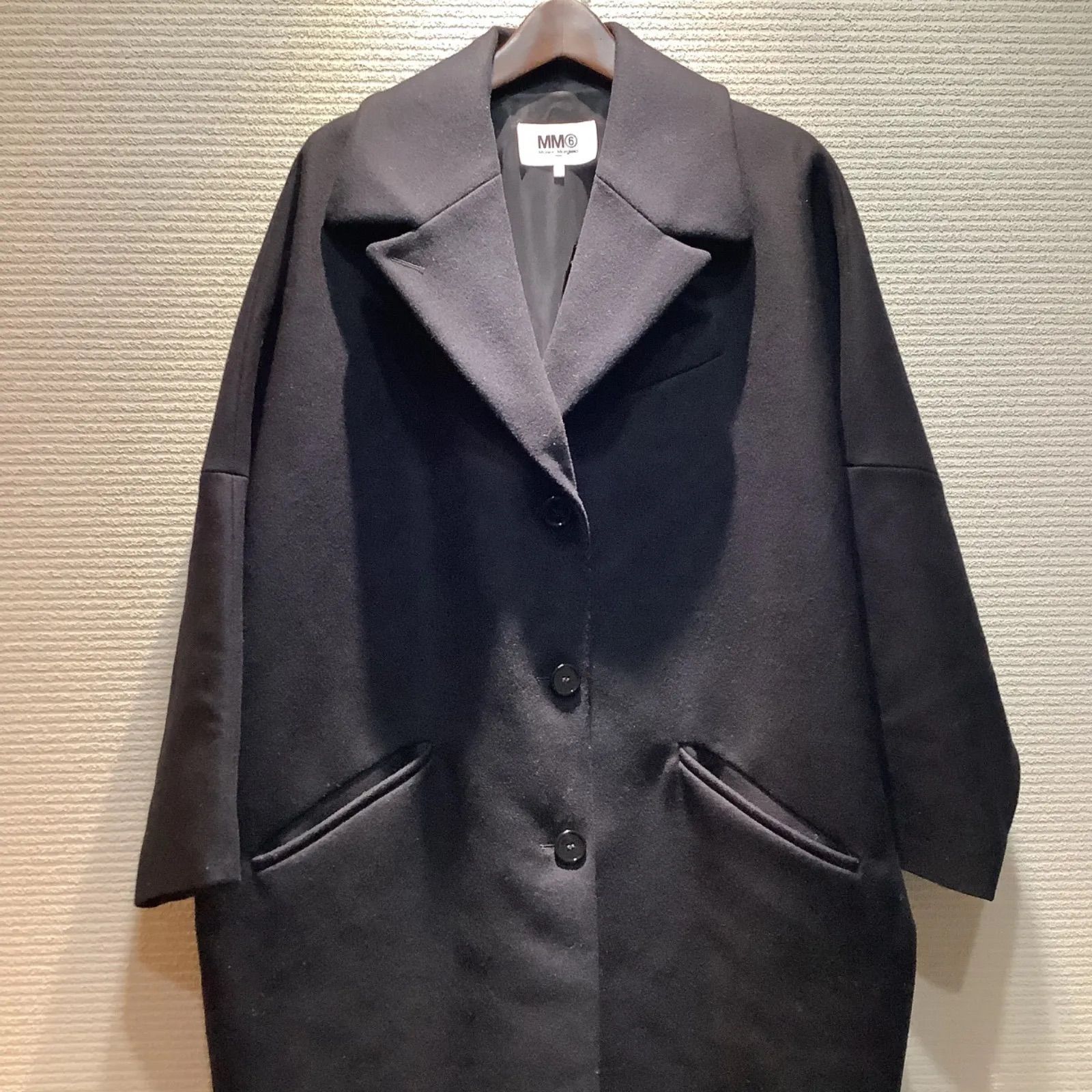 最高の品質 22AW MM6 マルタンマルジェラ コクーン コート ブラック S52AA0118 【36】レディース マルジェラ K13 - メルカリ ジャケット・アウター