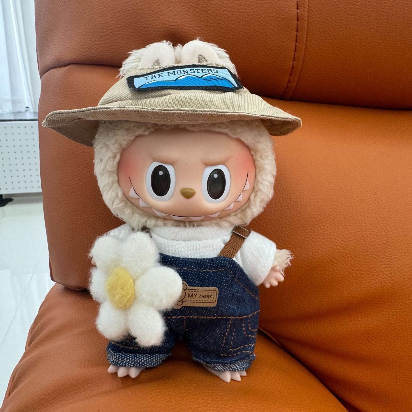 THE Mosters ぬいぐるみキーホルダー付き　ラフフ（洋服付き） THE Mosters ぬいぐるみキーホルダー付き ラフフ（洋服付き