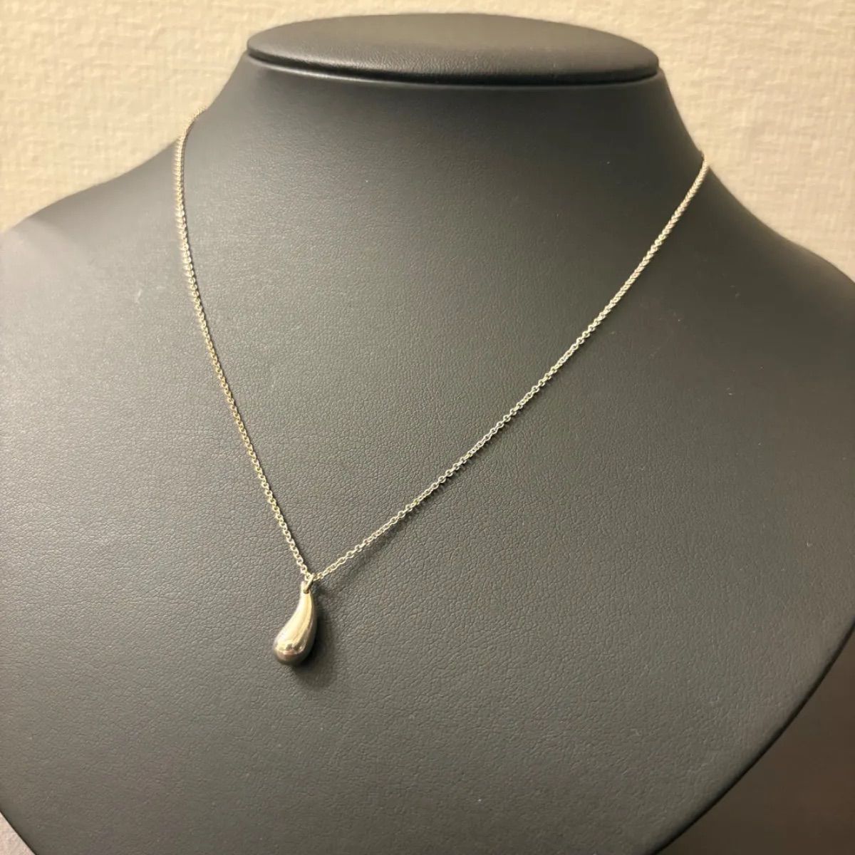 Tiffany & Co. ティファニー　オープン　ティアドロップ　ネックレス Tiffany & Co. - Tiffany オープン ティアドロップ ネックレス美