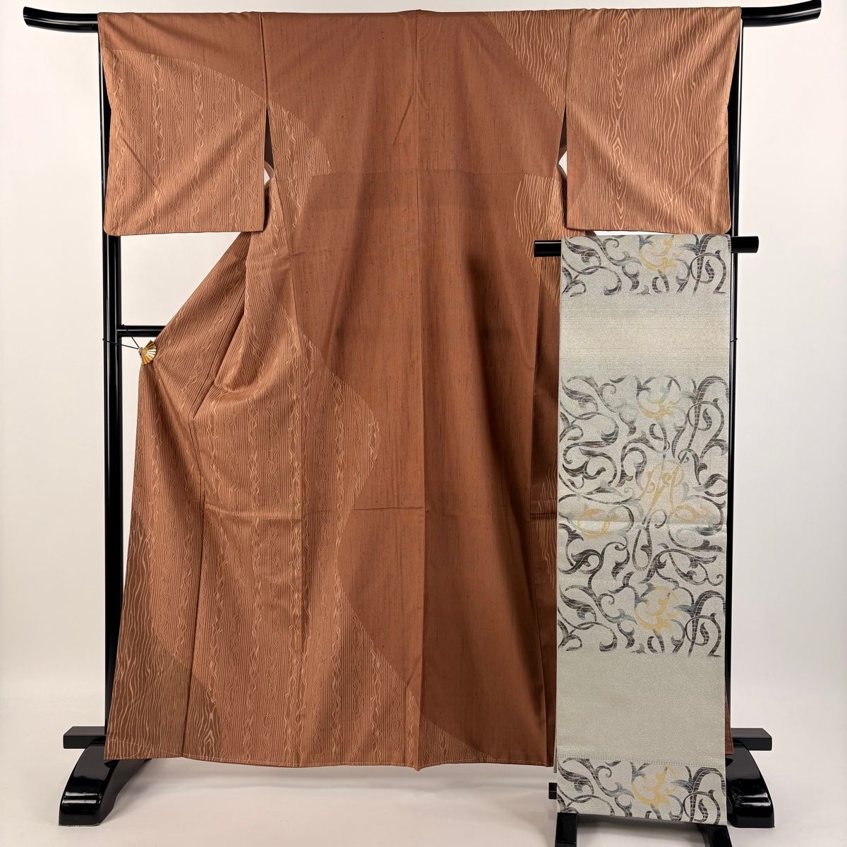 川村久太郎】正絹 紬お着物 色無地 落款 茶色 袷 【公式通販】