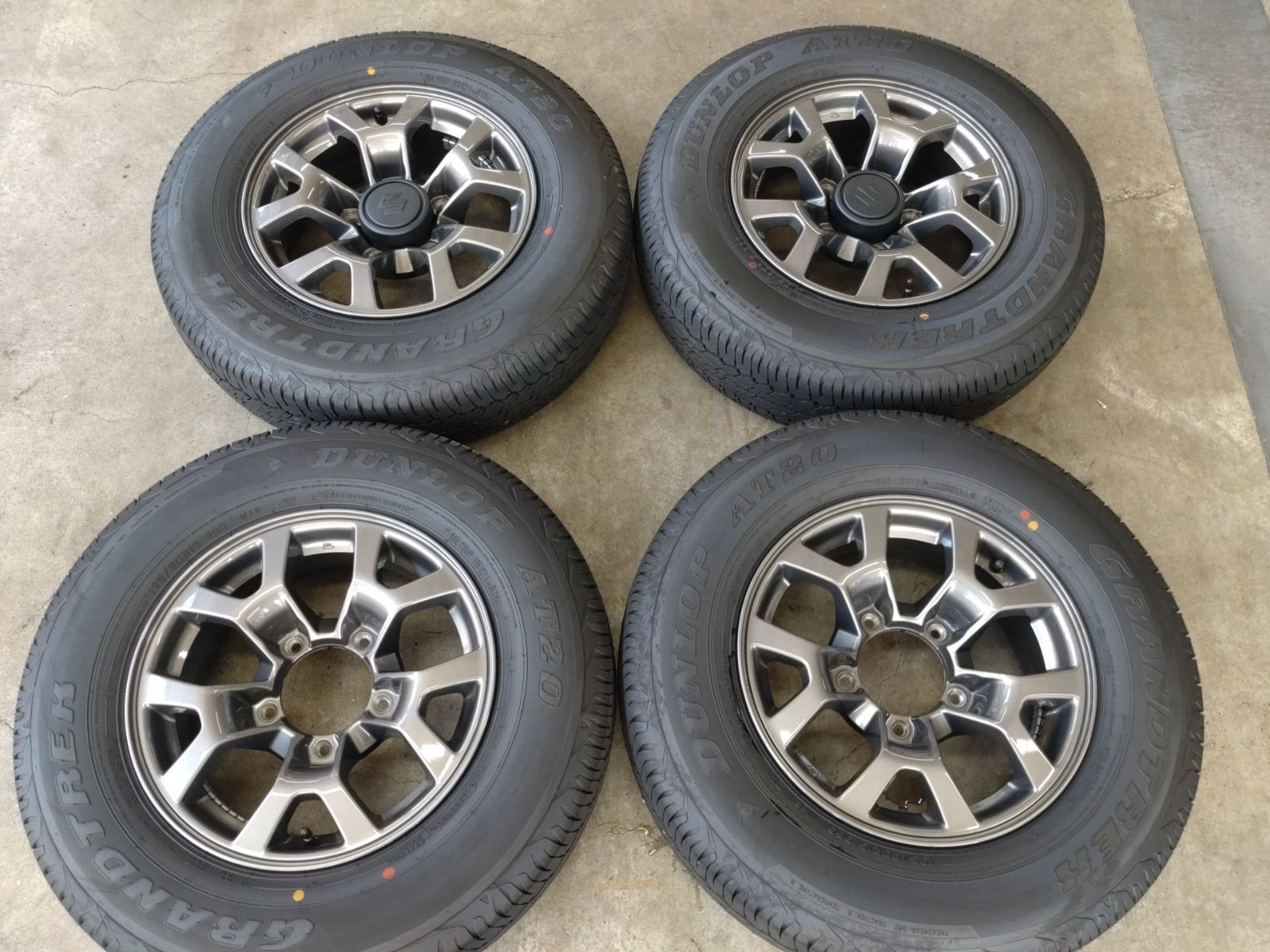 美品】 JB74 スズキ ジムニーシエラ 純正ホイール 15インチ 5.5J