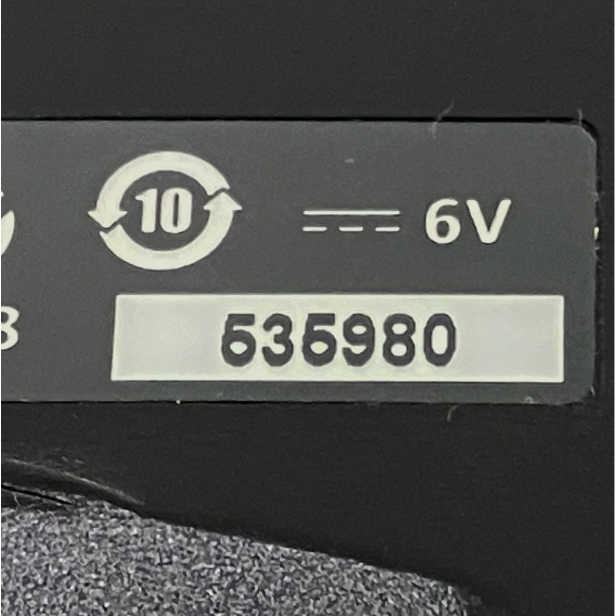 Y10030523