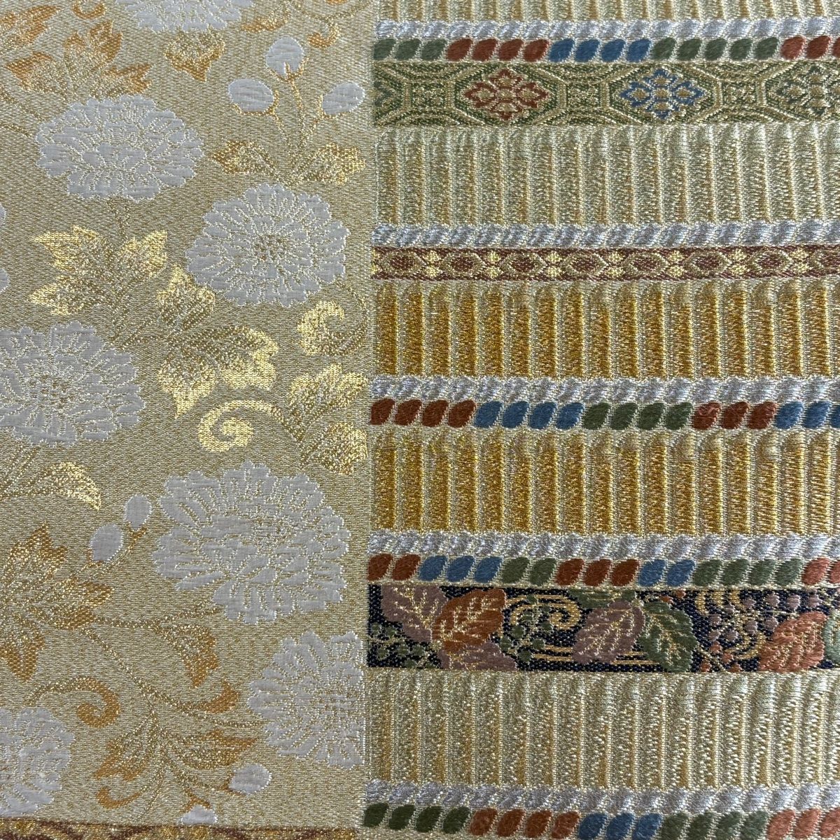 袋帯 純衣綴れ 唐織 色紙に花模様 蝶々 唐草模様 乳白色 金銀糸 O-4957 袋帯 純衣綴れ 唐織 色紙に花模様 蝶々 唐草模様 乳白色 金銀糸 O-