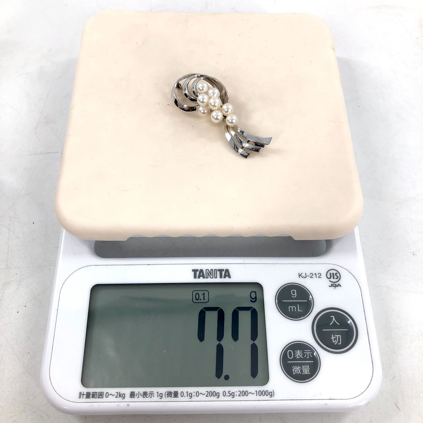 MIKIMOTO ミキモト パール ブローチ シルバー パール 5.5mm MIKIMOTO ミキモト パール ブローチ シルバー パール 5.5mm