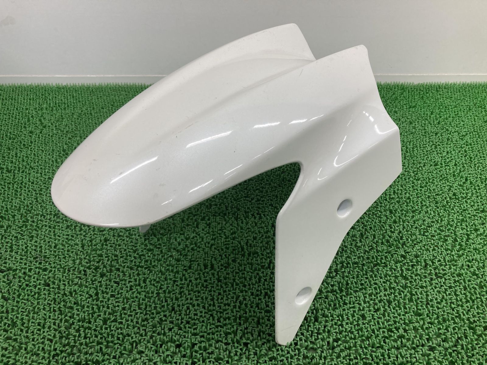 NINJA250R フロントフェンダー パール 35004-0079 カワサキ 純正 中古 バイク 部品 EX250K ニンジャ250 割れ欠け無し 品薄 希少品