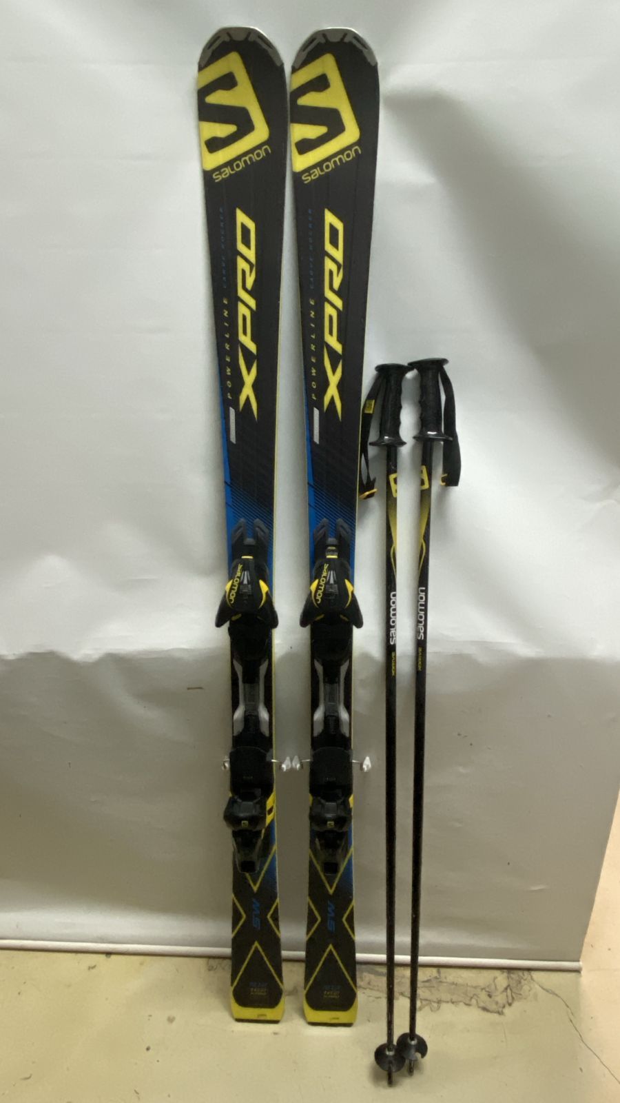 浜館58-193 SALOMON サロモン R13 162 XPRO スキー スキー板 ビンディング付き ストック付属 品