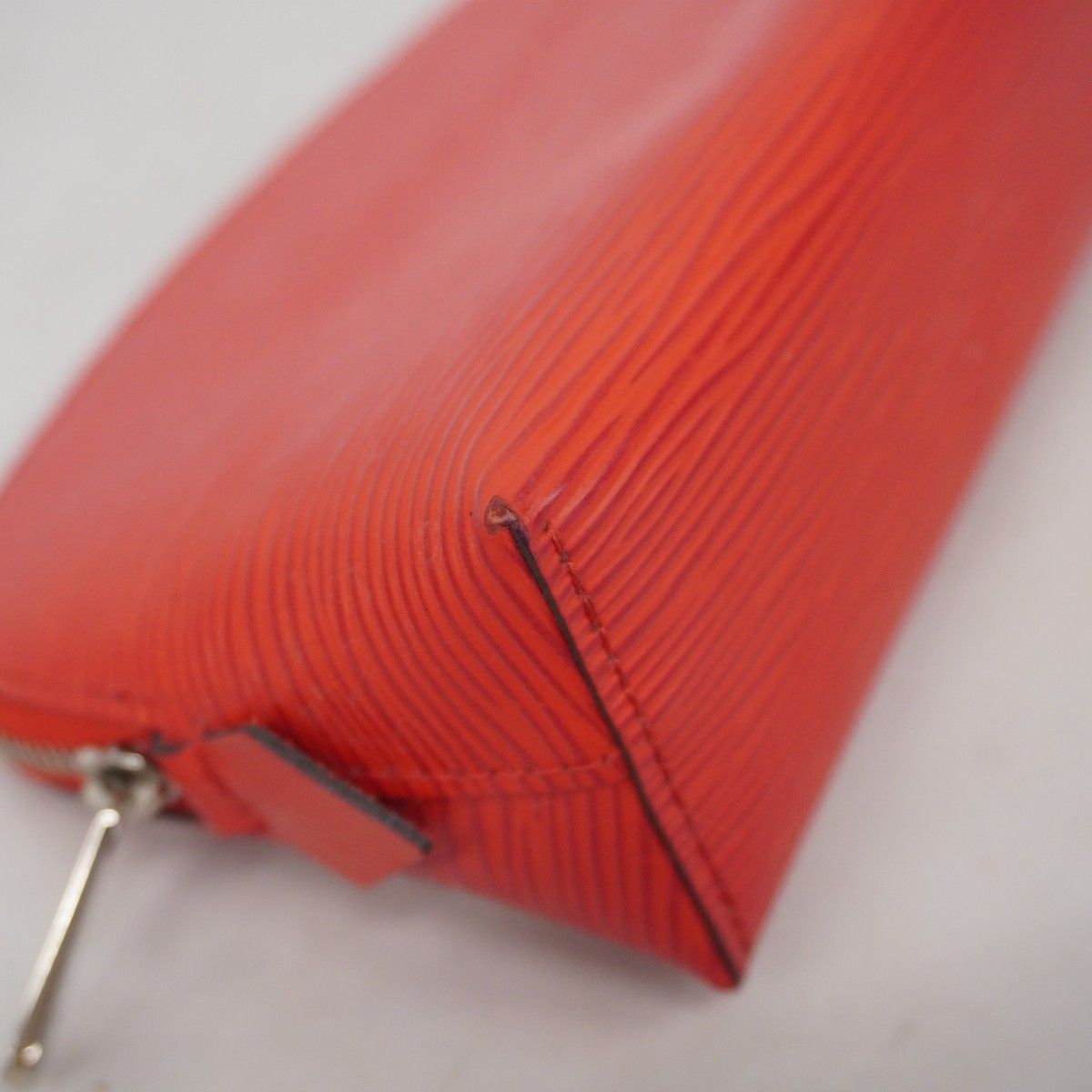 5ib1395-h】ルイヴィトン ポーチ エピ ポシェットコスメティック  