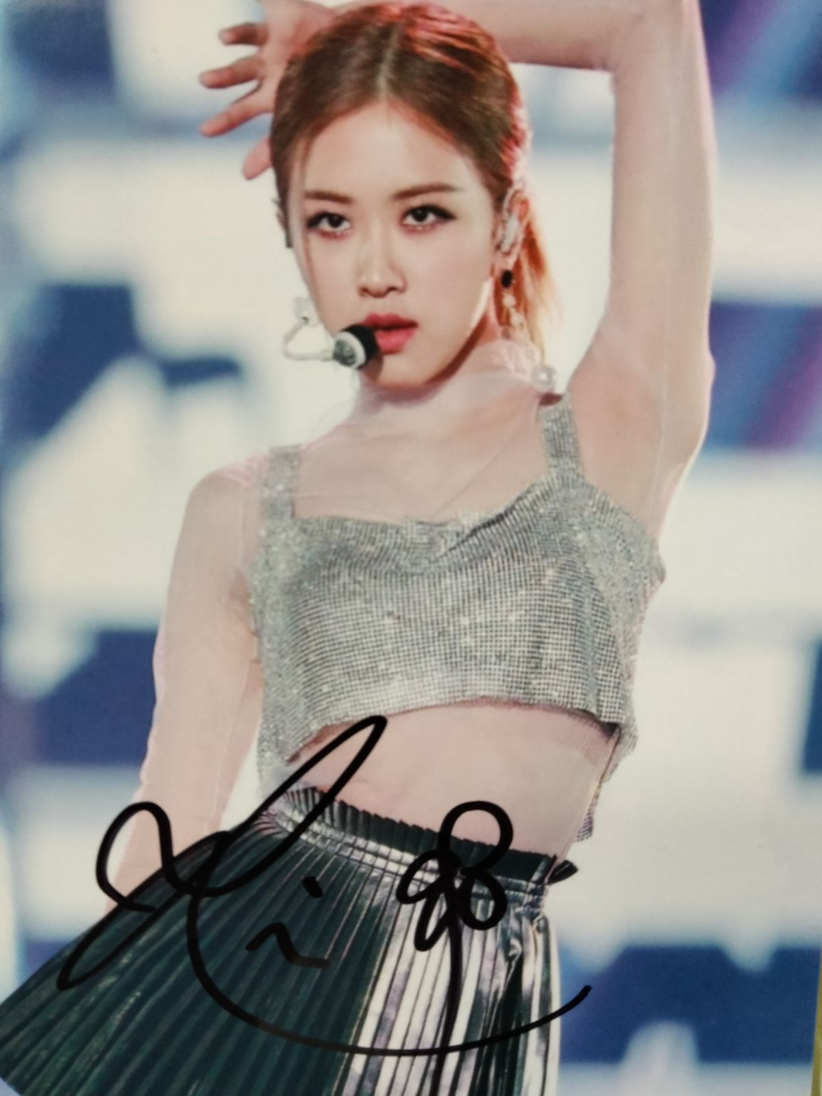 ロゼ直筆サイン入り2Lサイズ写真…Rose…BLACKPINK… - メルカリ