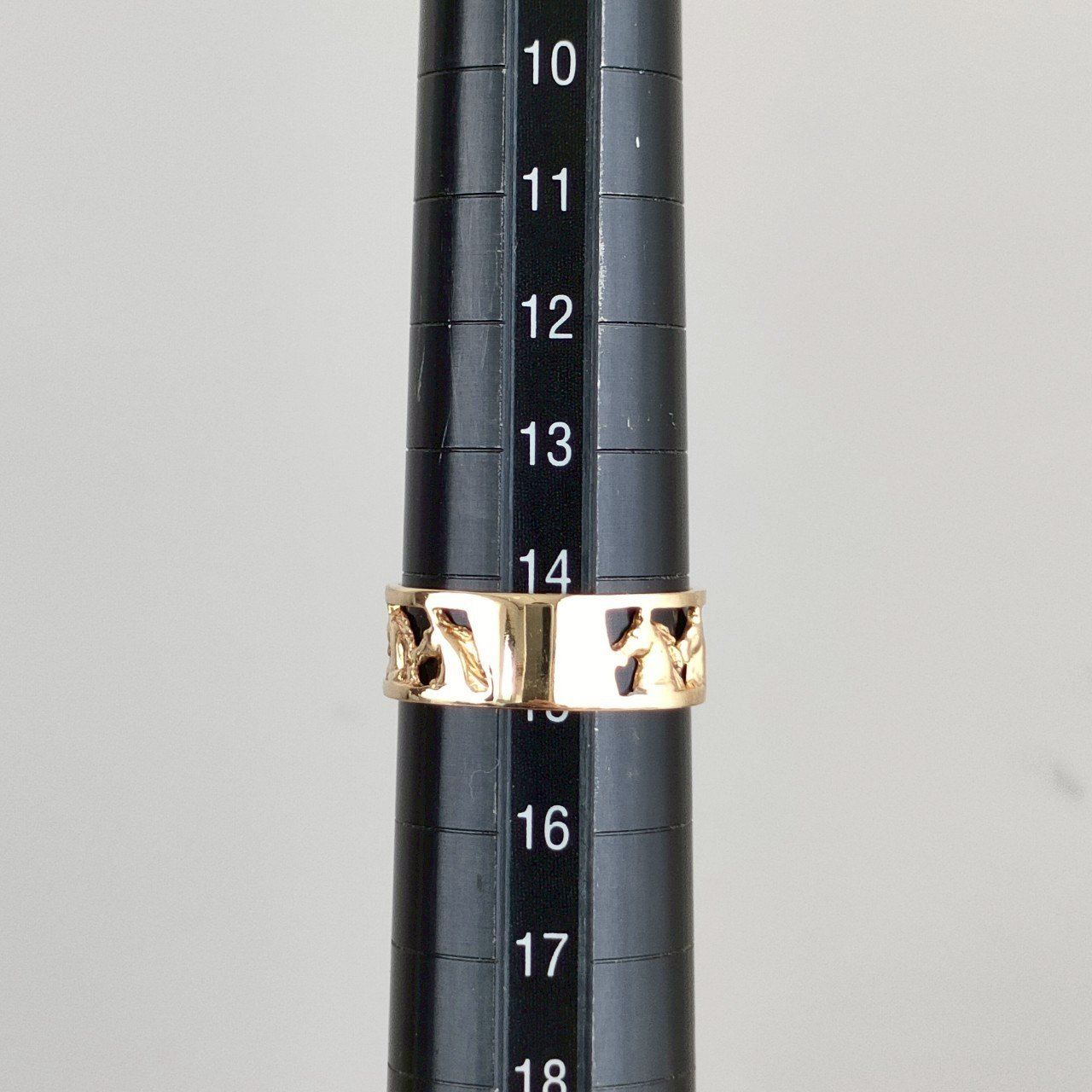 B648