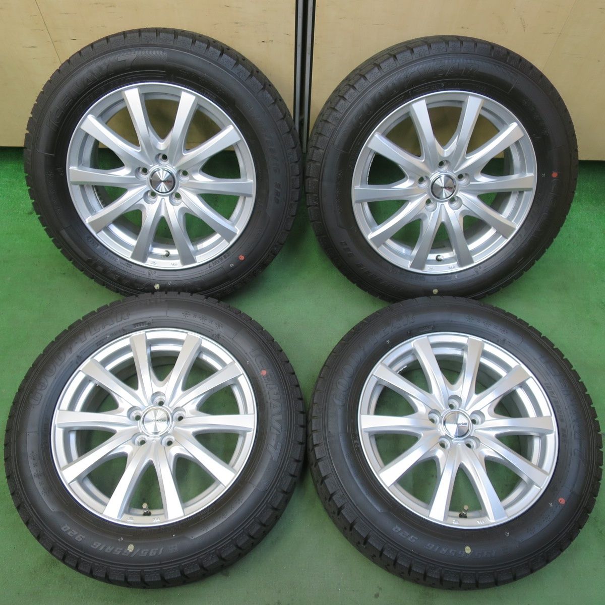 YOKOHAMA スタッドレス 17インチタイヤ・ホイールセット RAV4 RAV4