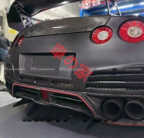 日産GTR R35 カーボンファイバー VARISタイプ リアバンパー リアリップ ディフューザー