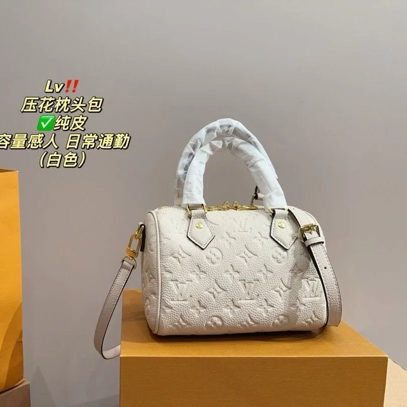 新品未使用 箱付   LOUIS VUITTON   ノベルティトートバッグ 専用ページ